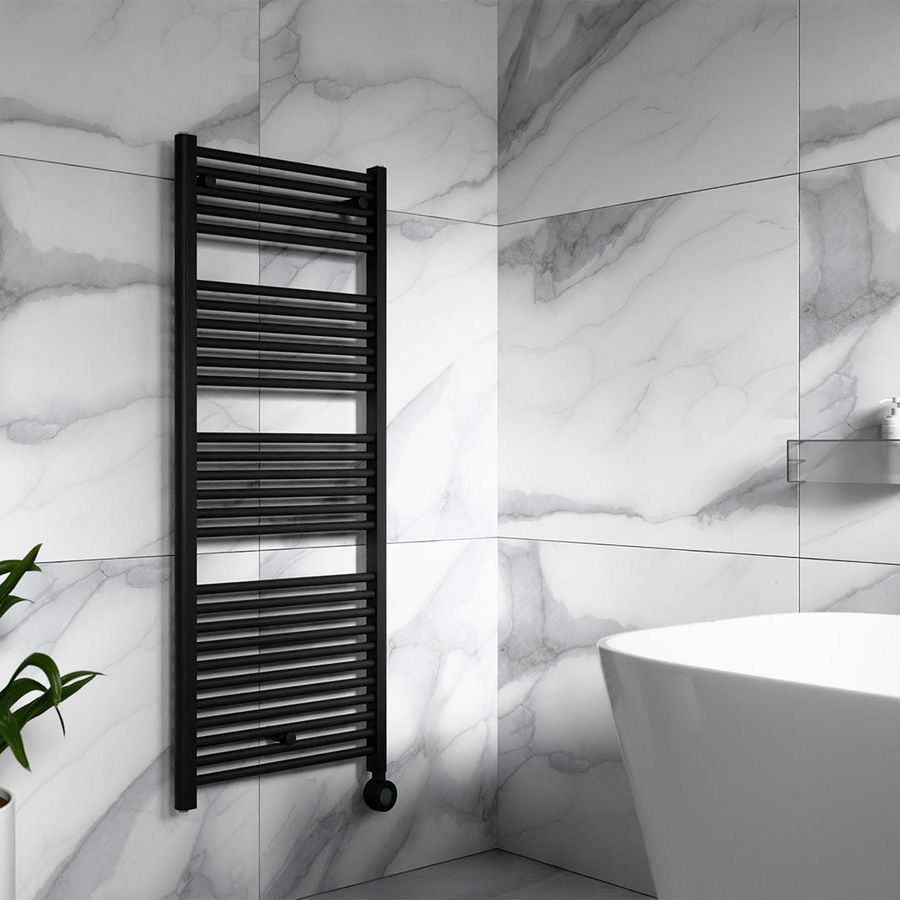 Elektr. handdoekradiator CALOR-V2 BLACK 900W 600X1497mm snoer 1,2mtr + stekker incl. regeling MASTERWATT