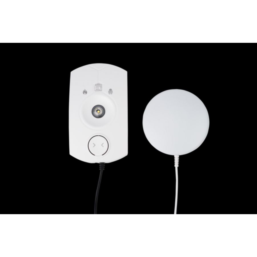 Flitslamp 230V gevoed, draadloos doorkoppelbaar met trilpad Ei Electronics